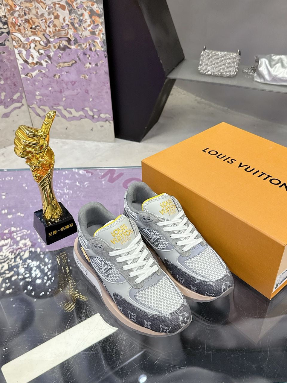 LV Runaway sneaker , Luxury grey