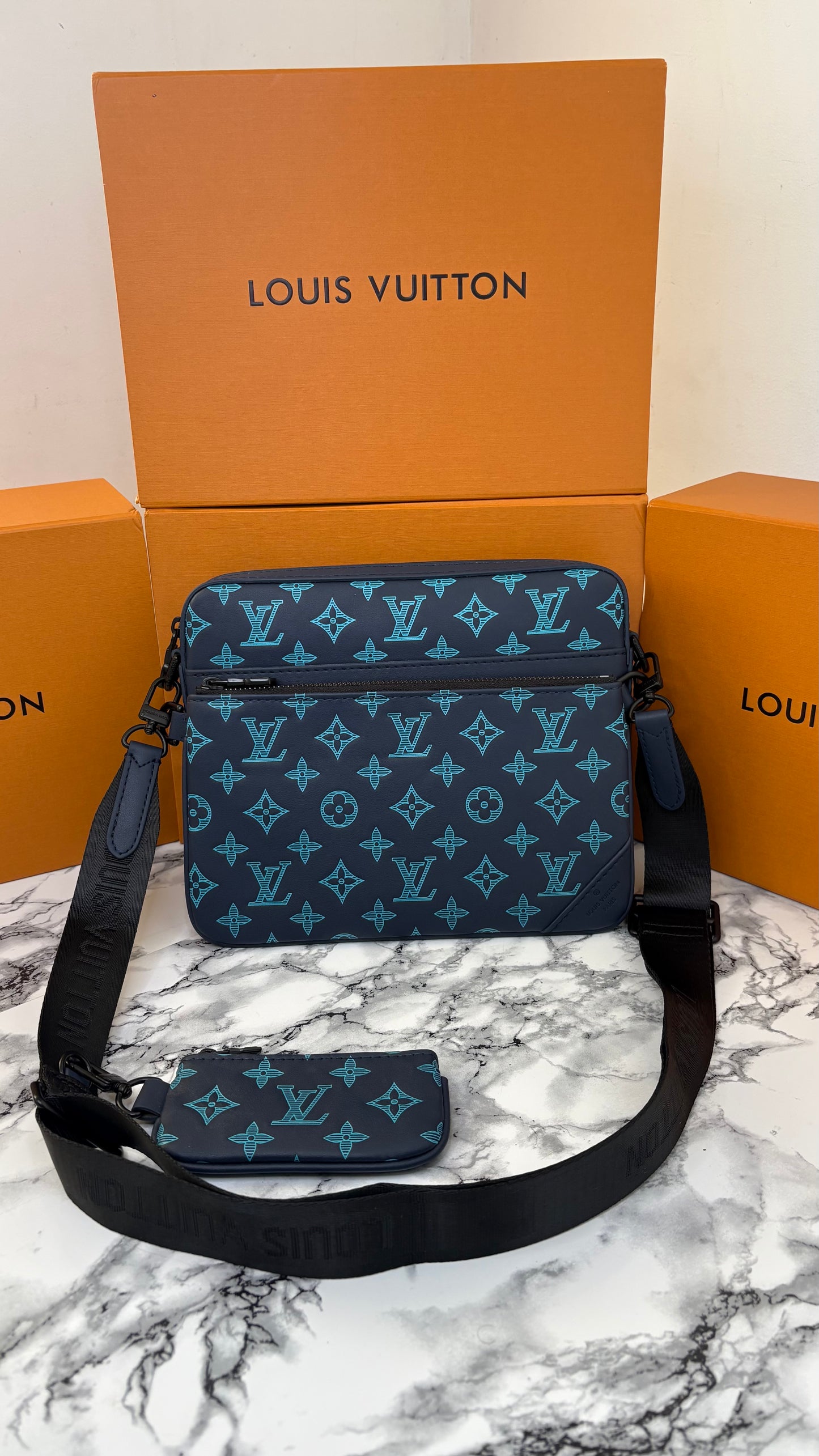 Louis Vuitton, Trio messenger bag , Blue/Navy