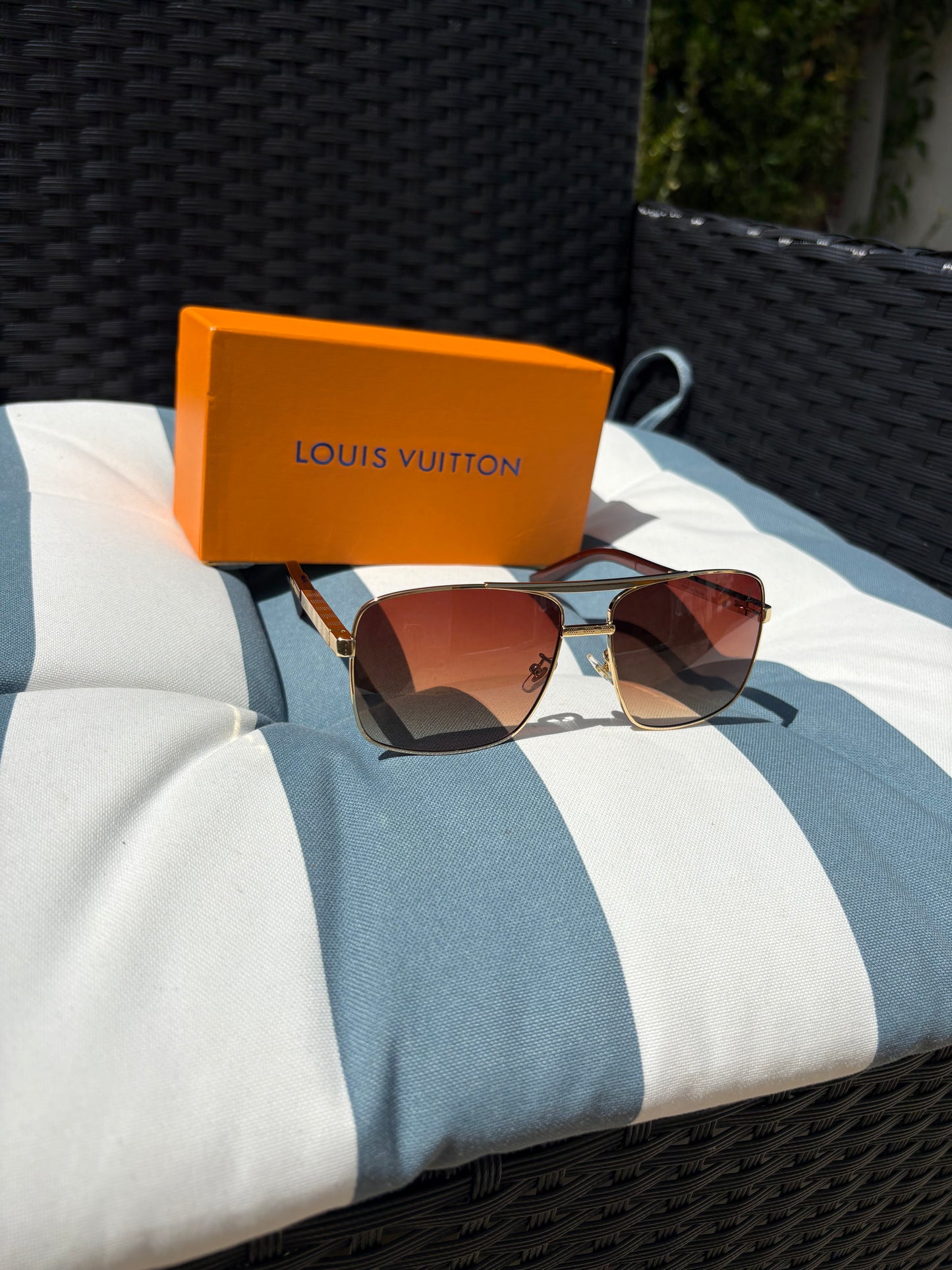 LV Attitude sunglasses / Gold,brown