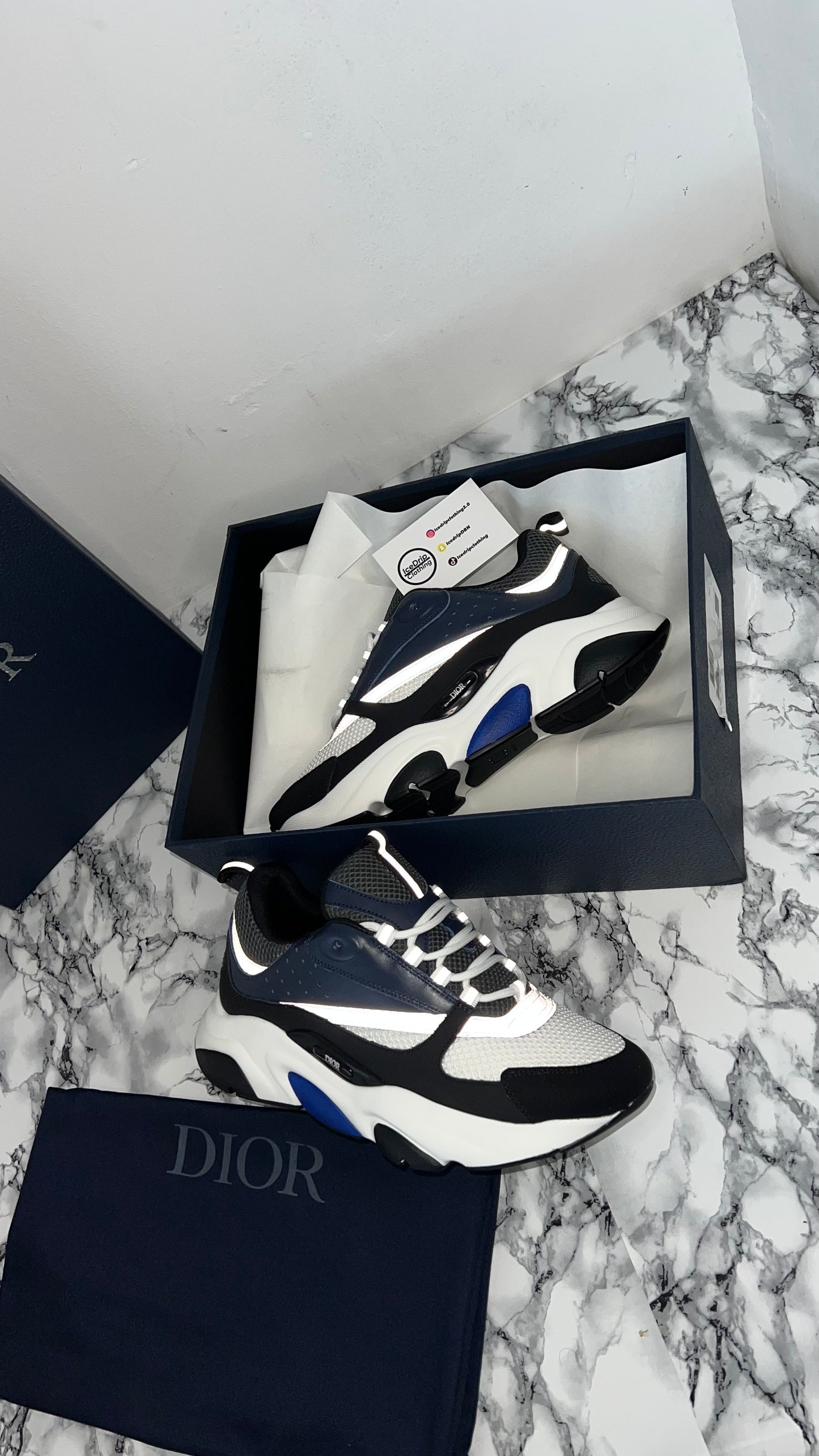 Dior b22 / Navy,white