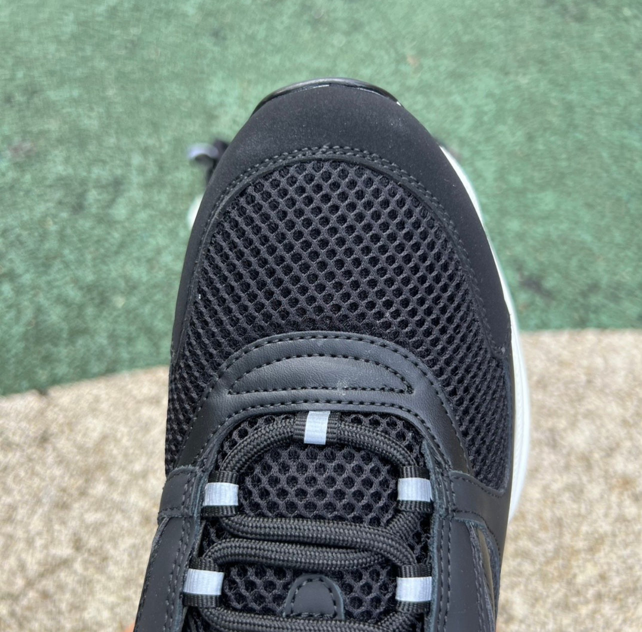Dior B22 “Black White”