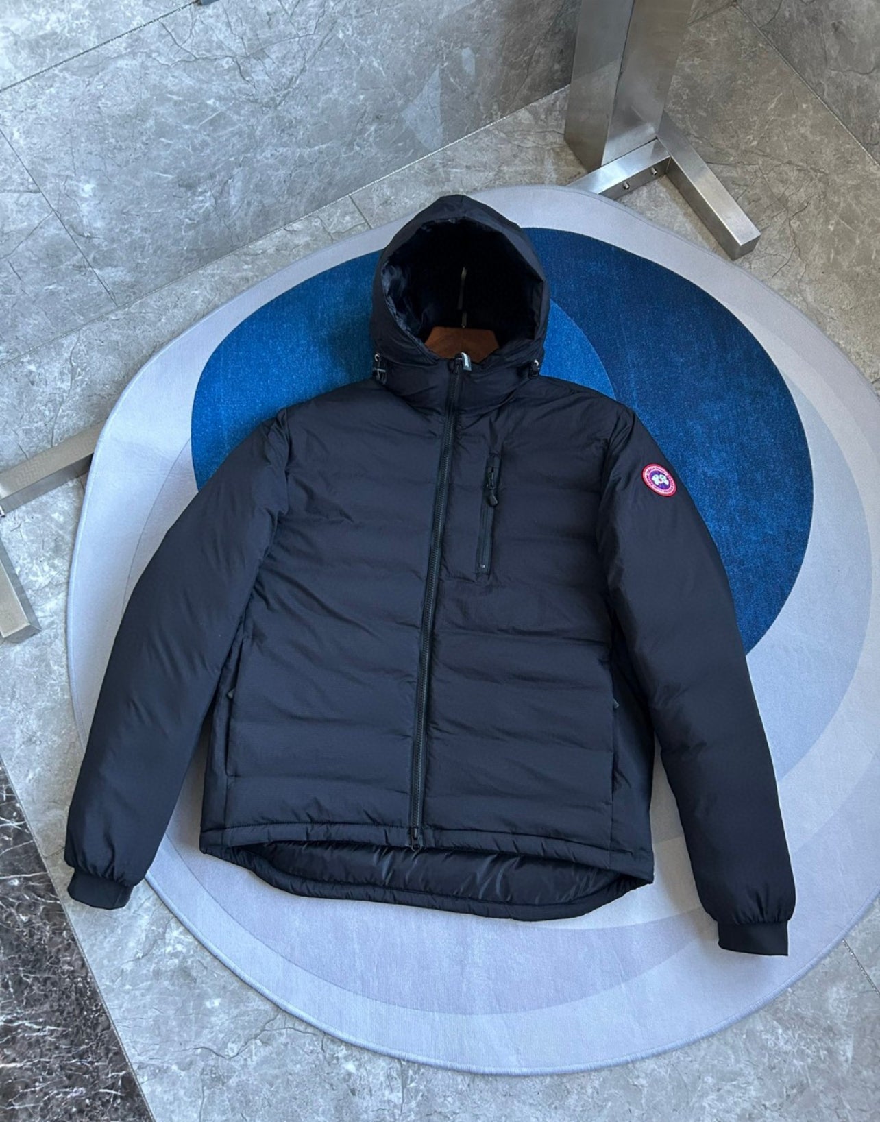 Canada goose lodge , Black