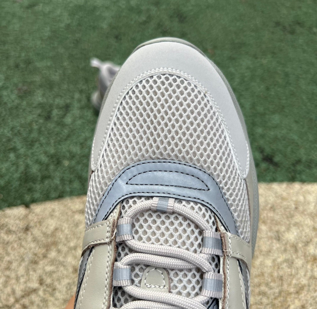Dior b22 / Grey