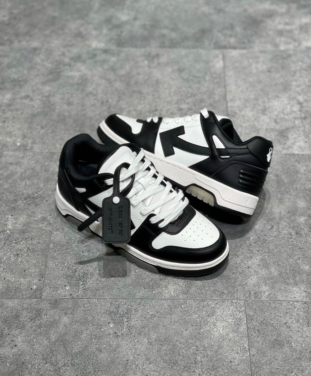 Off white , Out of office /Black