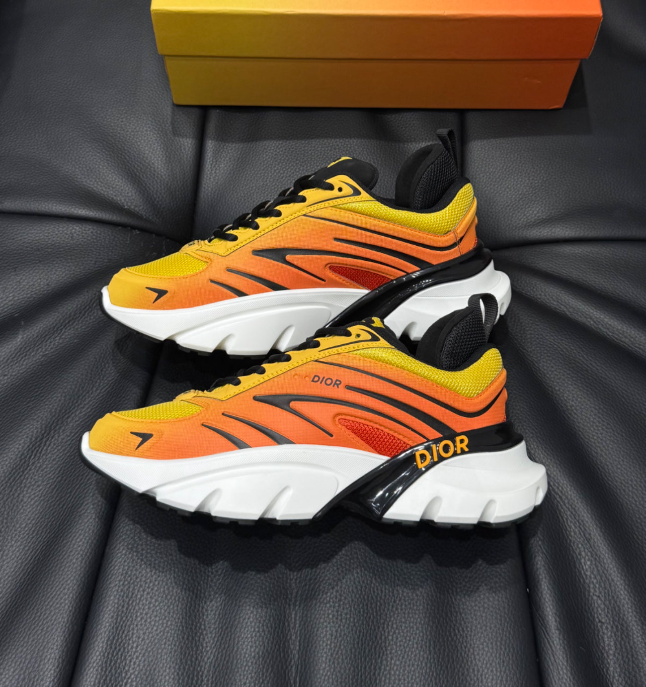 Dior b44 / Orange,White (Limited Edtion)