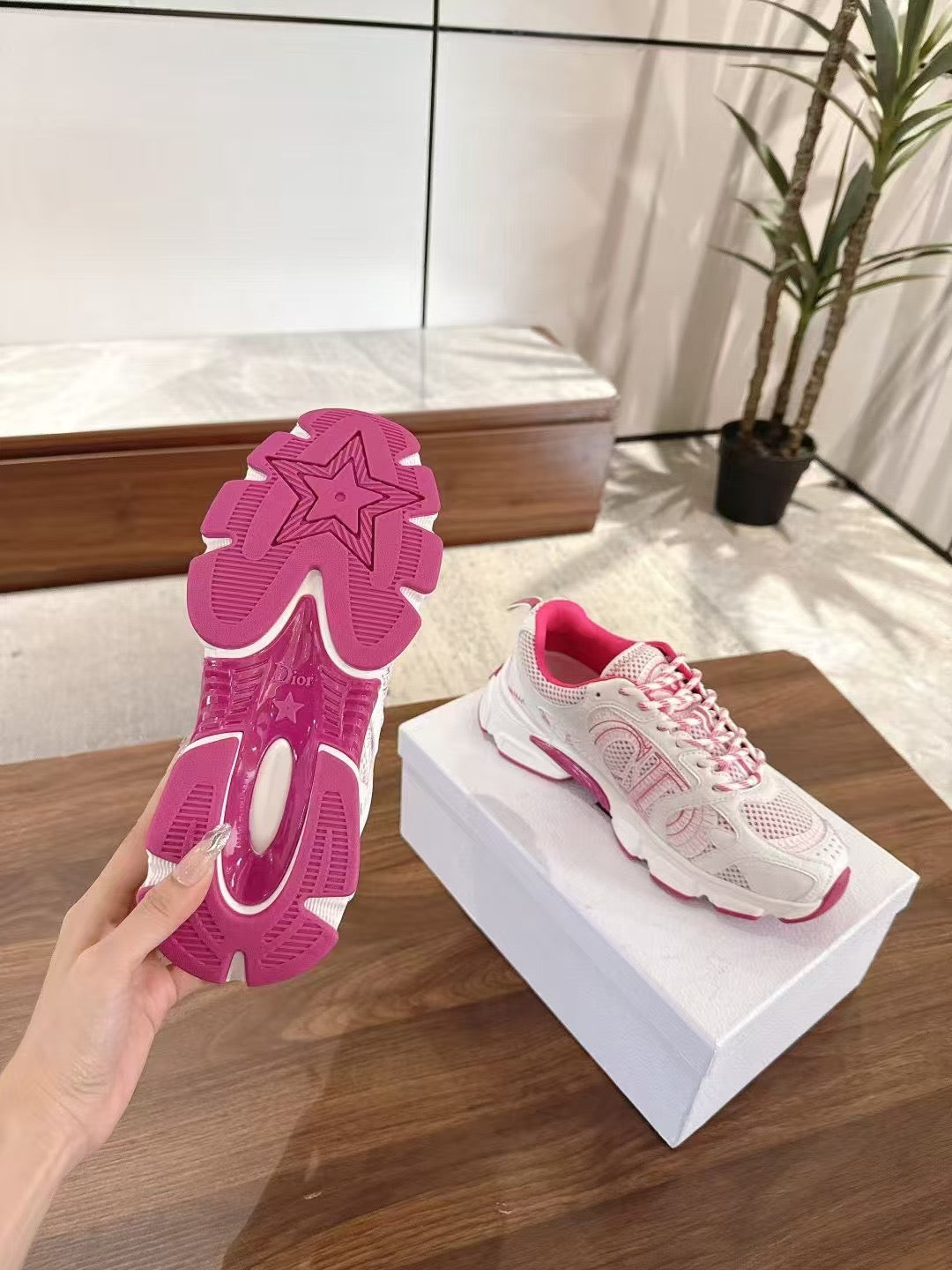 Dior “miss” chrono / pink,white