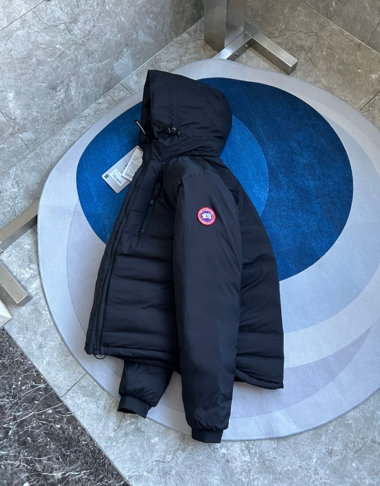 Canada goose lodge , Black