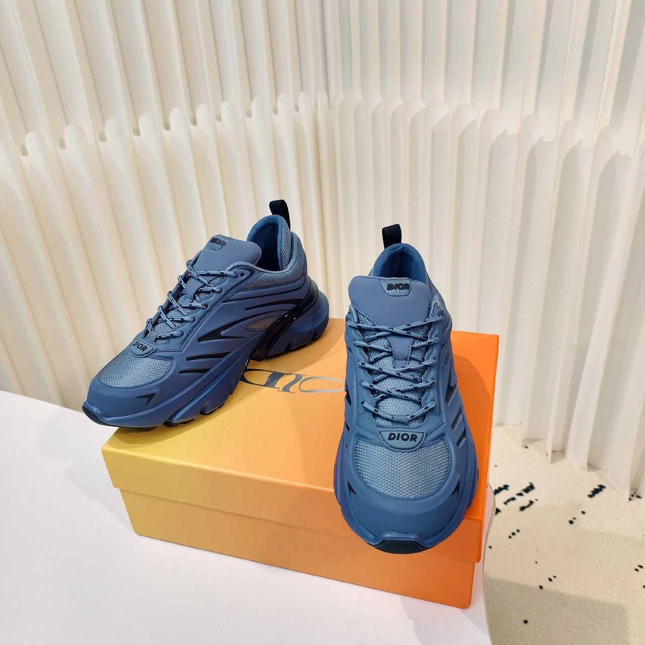 Dior b44 / Cyan blue