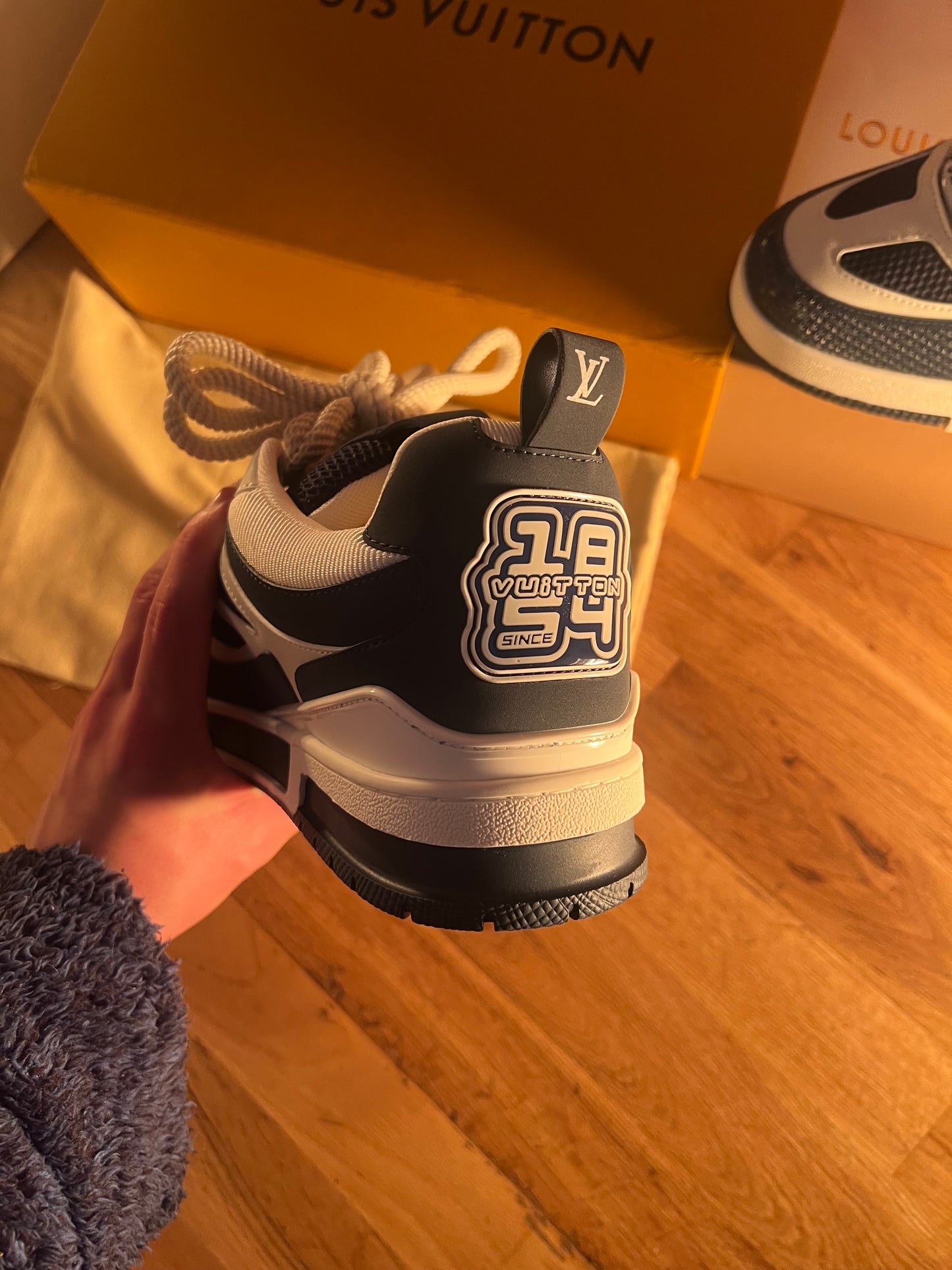 Louis Vuitton Skate , Navy/White
