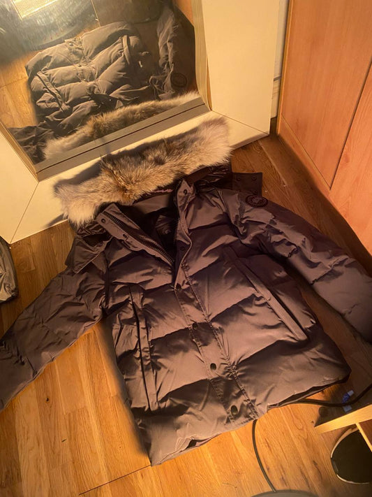 Canada goose Wyndham Parka /Grey/Black badge