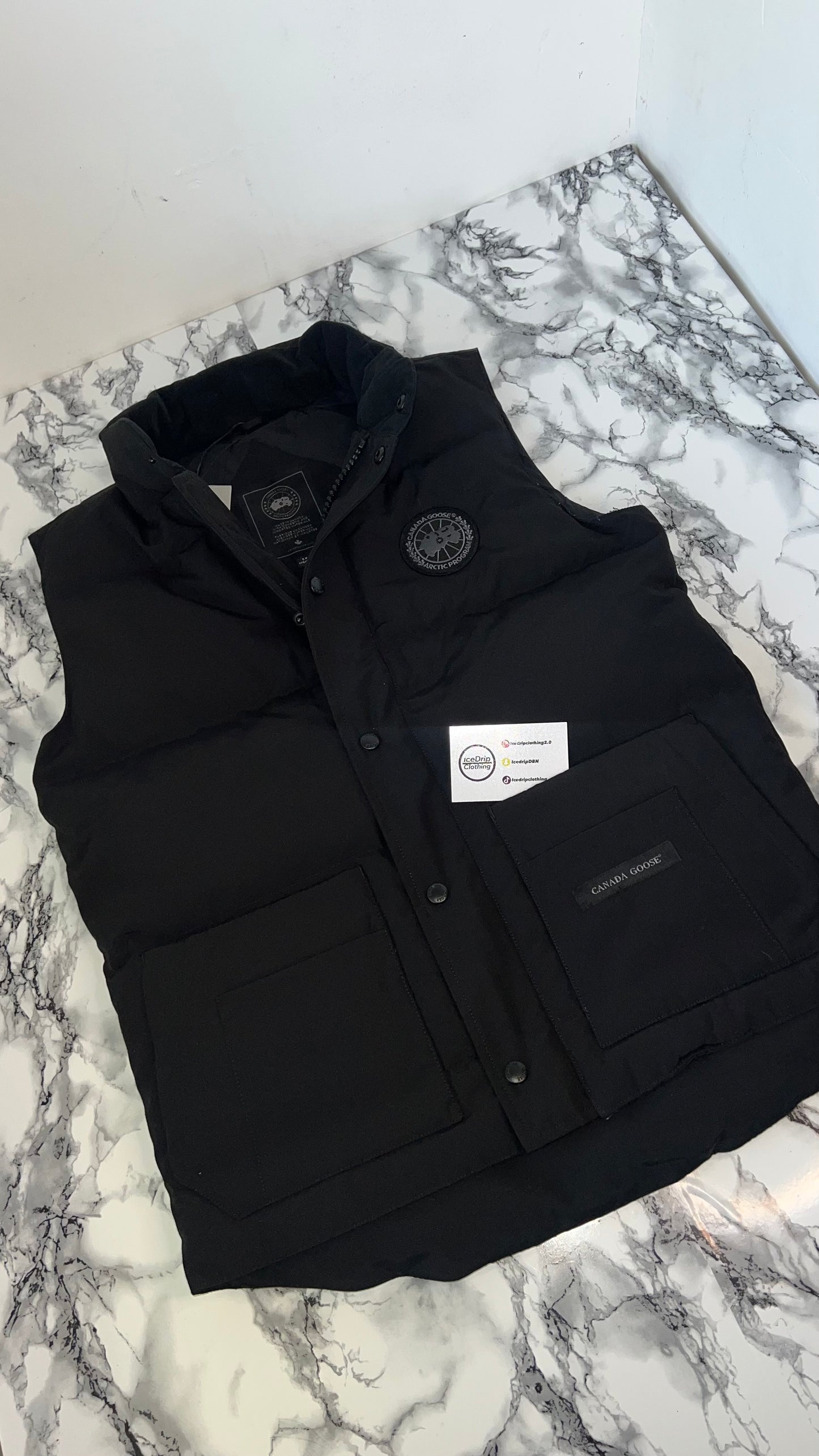 Canada goose freestyle gilet (Black badge )